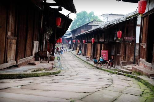 “离离原上草”一诗,为何课本只收录前四句?原来后四句有缺陷